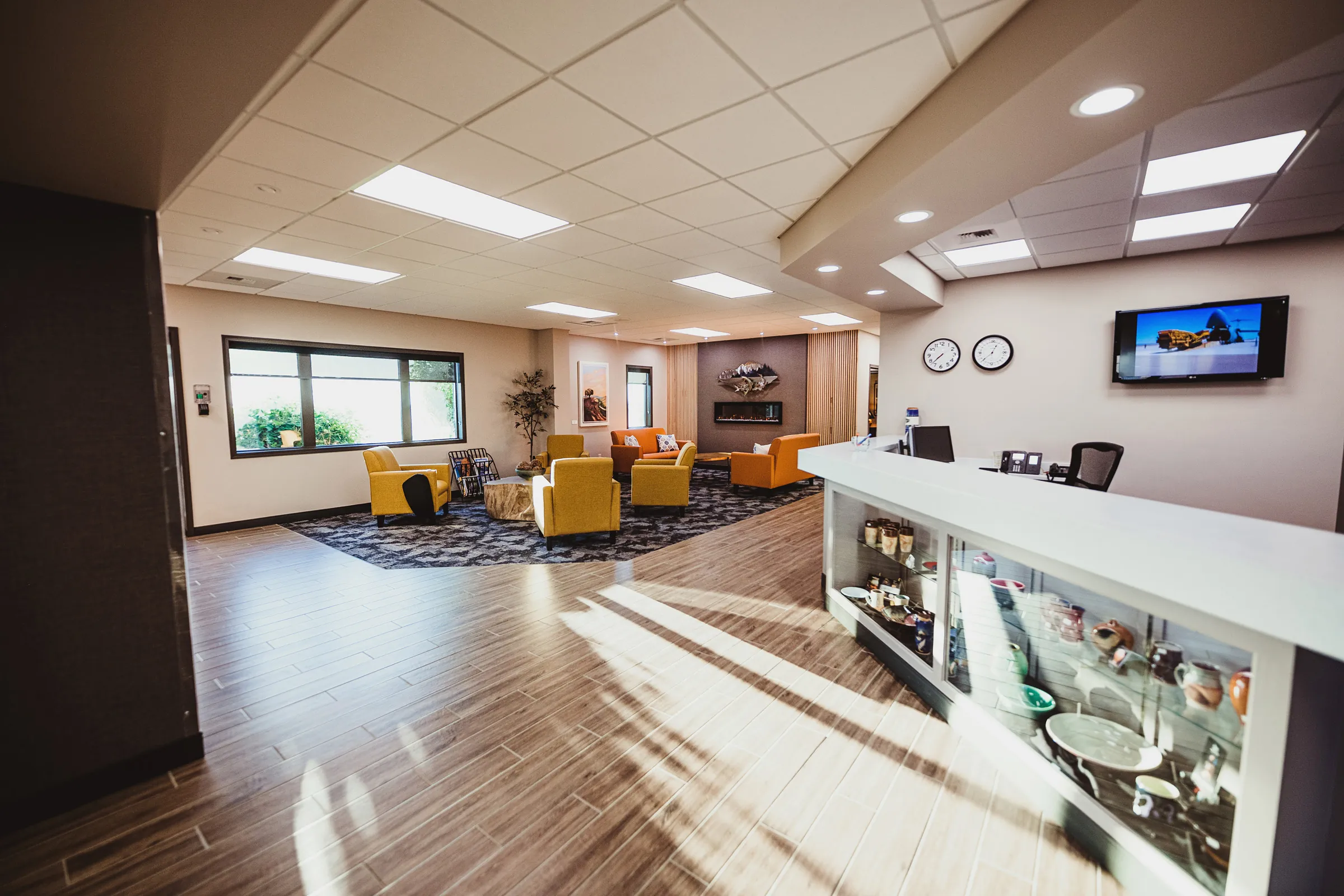 Wide shot view of lobby and front desk